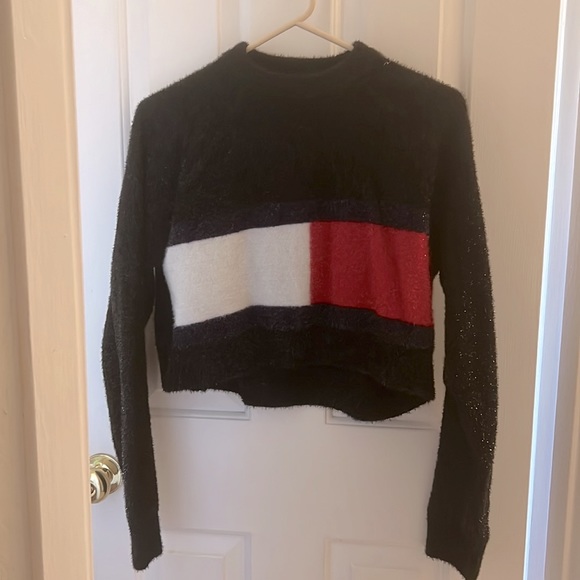 Tommy Hilfiger Collection Women Cropped Flag Brushed Lurex Knit Sweater - Picture 2 of 3